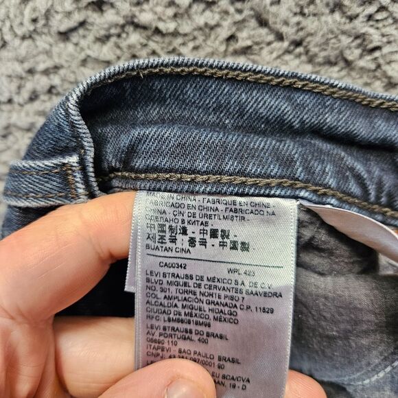 Levis Wedgie Jeans Womens Size 24 Blue Denim Button Fly Tapered‎ Leg - Picture 10 of 14